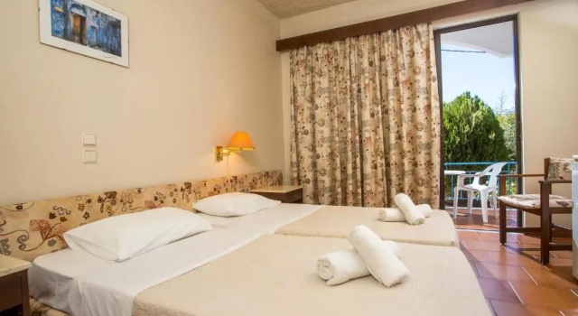 Двухместный номер Standard Muses Hotel
