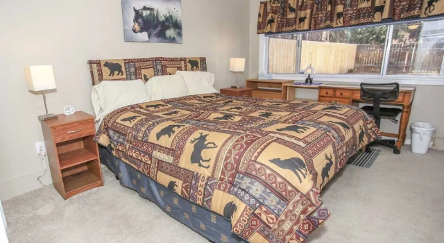 Little Bear Retreat, Забронировать Отель Отели San Bernardino Mountains с завтраком, Завтраки