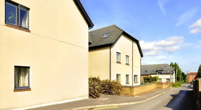 Concorde Apartment, Rezervați Apartament Hoteluri în Patchway cu mic dejun, Mic dejun