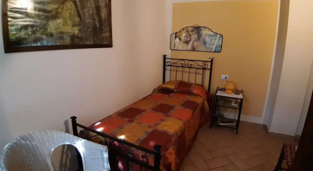 Group Retreat With Garden in Tuscany, Buchen Sie Ferienhaus Hotels in Crete Senesi mit Parkplatz, Parkplätze