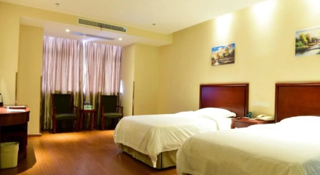 GreenTree Inn Jiangsu Wuxi Jiangyin Gaoxin District Shishan Road Business Hotel, Забронировать Отель Цзянъинь Цзянсу