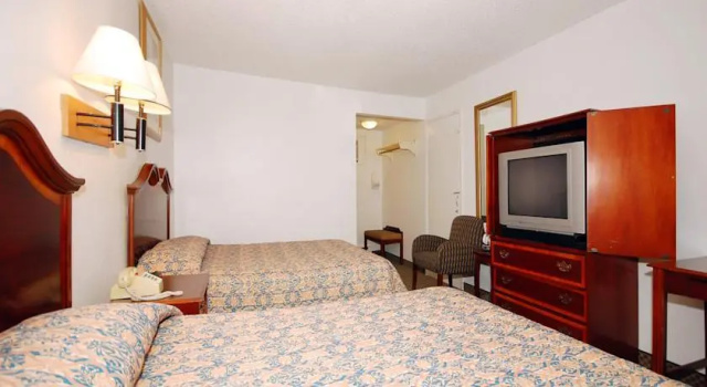 Rodeway Inn Frackville, Забронировать Мини-отель Отели Элисберг с парковкой, Парковка