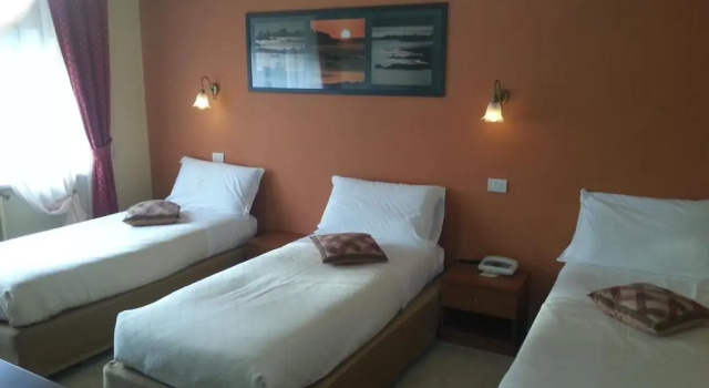 Трёхместный номер Standard Park Hotel