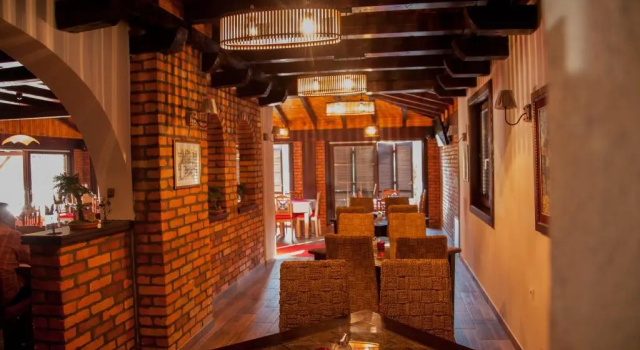 Hotel Dvor, Забронировать Отель Отели Бьеласица с завтраком, Завтраки