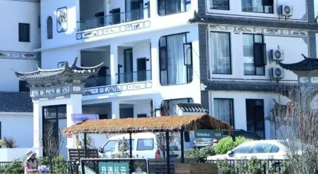 Dali Haixin Sunrise Sea View Beauty Stay (Erhai Caicun Branch), Забронировать Отель Отели Дали с парковкой, Парковка