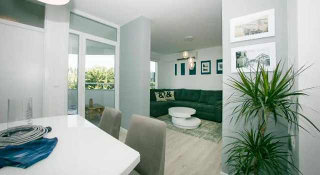 Apartment Ella, Забронировать Апартаменты/квартира Чаплина 