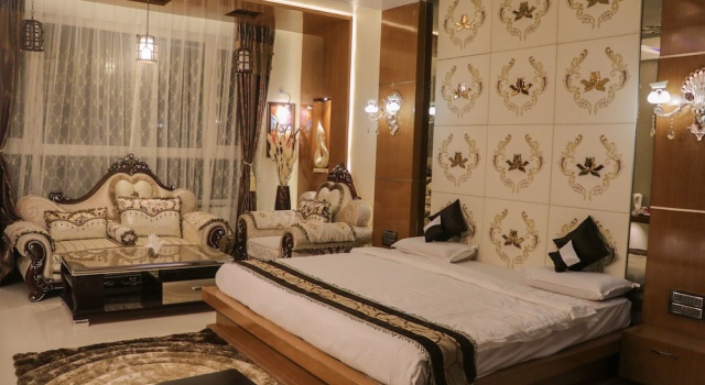 Люкс Hotel Rajahamsa