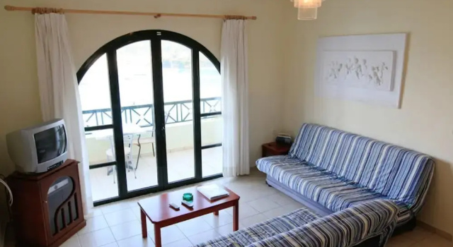 Alexander Large Private Pool Walk to Beach Sea Views A C - 264