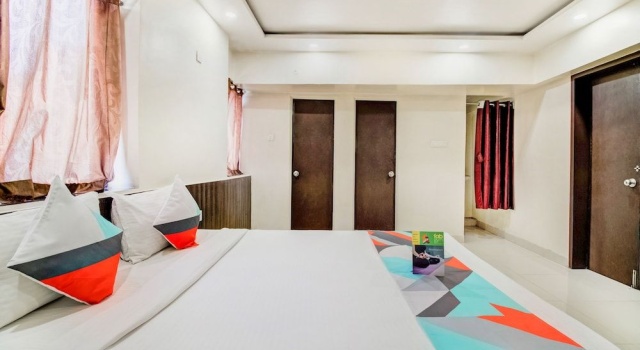 FabHotel Royal Inn
