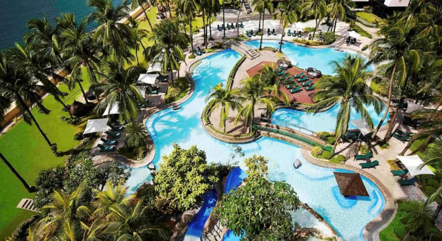 Двухместный номер Superior с видом на город Sofitel Philippine Plaza Manila