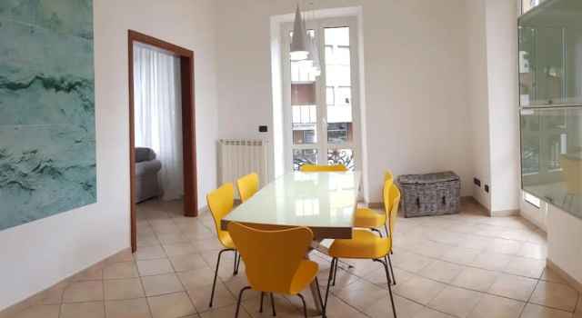 La Terrazza Apartment,a 50 mt dal mare, Забронировать Апартаменты/квартира Отели Варацце с парковкой, Парковка