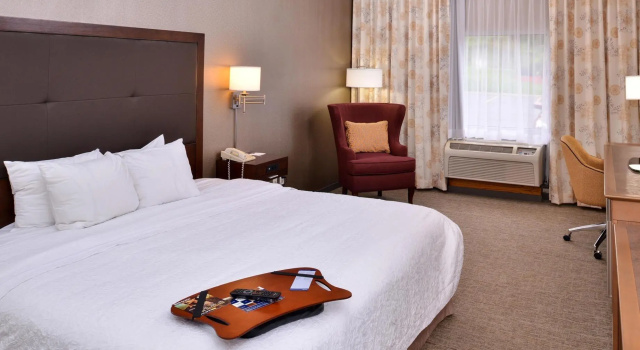 Четырёхместный номер Standard Wingate by Wyndham Steubenville
