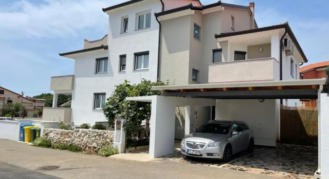 Apartments Ivana with the pool, Забронировать Апартаменты/квартира Ровиньско село Rovinj Riviera