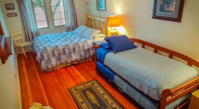 Номер Standard Lake Ripley Lodge w Lake Front Rooms, Grand Porch, Kayaks & Paddleboard