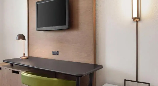Четырёхместный номер Standard Fairfield Inn by Marriott Visalia Sequoia