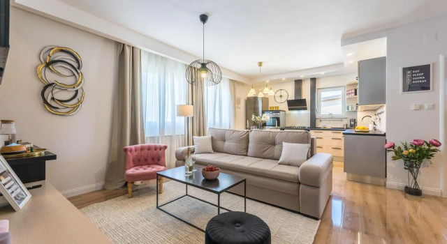 Apartment Emma with sauna, Book Lejlighed Zagreb Kroatien, nær Arena Shopping Centre