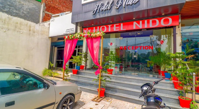 Fabhotel Nido, Забронировать Отель Зиракпур штат Мадхья-Прадеш