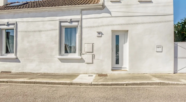 Comfortable Holiday Home in Roanne With Swimming Pool, Rezervasyon Otel Roanne Paris