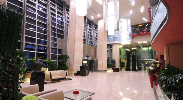 Holiday Inn Xi'an High-tech Central by IHG, Забронировать Отель Бизнес-отели Сиань, 4* 5*