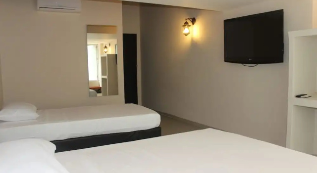 Полулюкс с балконом Hotel Casa La Fleur