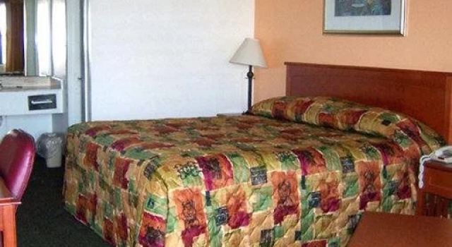 Regency Inn Fairfield, Book Hotel Fairfield Texas
