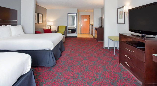 Четырёхместный люкс Holiday Inn Express Fremont by IHG