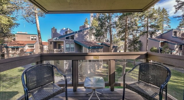 SLT Home Private Beach, Pool & Heavenly Ski Resort 2 Bedrooms 1.5 Bath, Забронировать Курортный отель Саут-Лейк-Тахо South Lake Tahoe Area