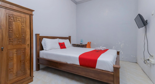 RedDoorz @ Pondok Candra, Rezerwuj Hotel Rungkut Surabaja