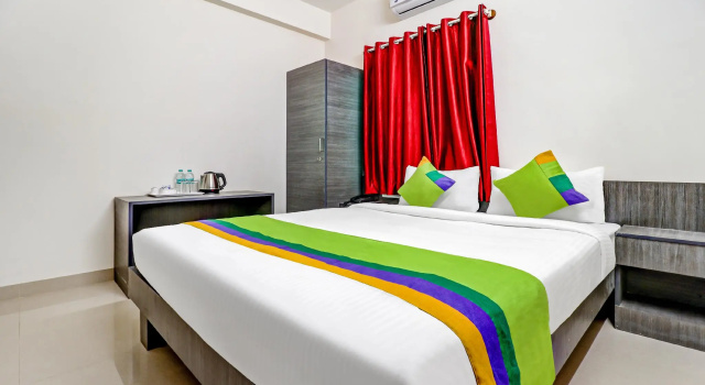 Treebo Trend S M Royal Stay, Забронировать Отель Деванахали штат Карнатака