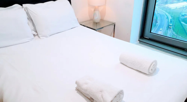 Solo Living - Tower B - Michigan Avenue, Забронировать Отель Солфорд 
