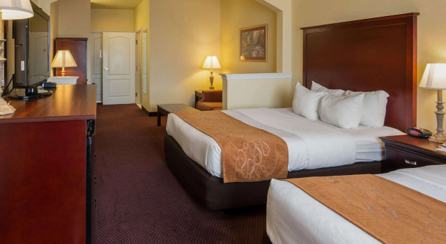 Четырёхместный люкс Comfort Suites Texarkana Texas