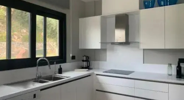 3 Bedroom Villa With Private Pool Located in Ortakent Close to all Areas