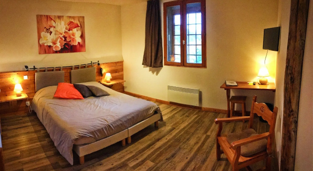 Hôtel & Spa La Ferme de l'Izoard, Забронировать Отель Отели Queyras National Park с бассейном, Бассейн