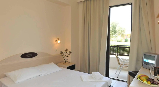 Santa Helena Hotel, Забронировать Отель Ялиссос остров Родос