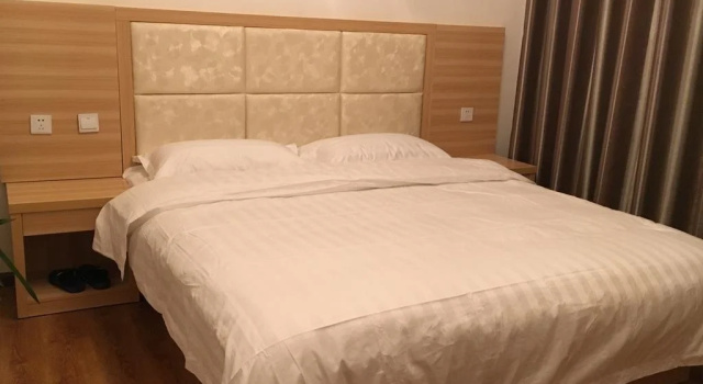 Jing Ya Hostel Tengyue Tengchong, Забронировать Хостел Тэнчун Юньнань