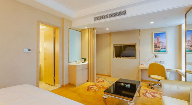 Vienna International Hotel (Chengdu Exhibition Center Zhonghe Metro Station)