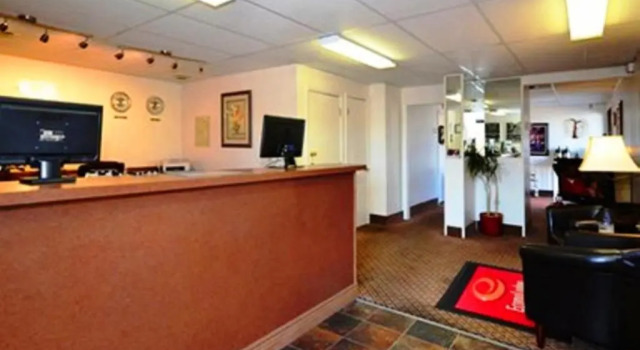 Adirondack Efficiencies, Забронировать Мини-отель Уотертаун Штат Нью-Йорк