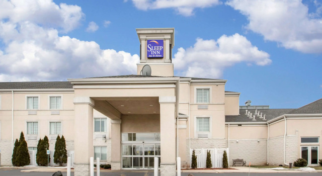 Comfort Inn & Suites Sheboygan I-43, Rezervasyon Otel Sheboygan Wisconsin