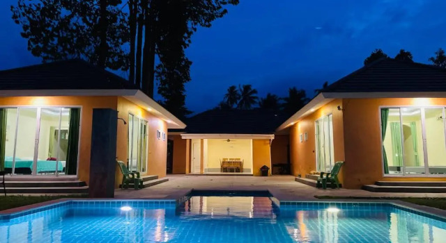 Suite cu vedere la piscină Khanom Garden Suite