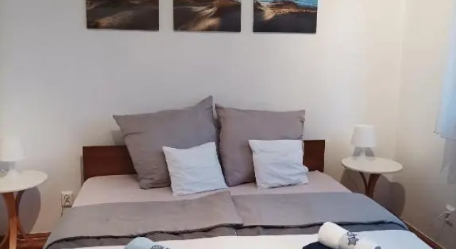 Diósgyőri Apartman, Забронировать Апартаменты/квартира Отели Боршод-Абауй-Земплен с парковкой, Парковка