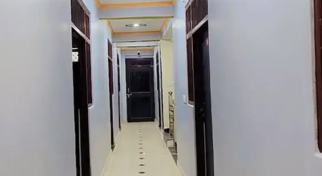 Hotel Shree Radha Rani Palace