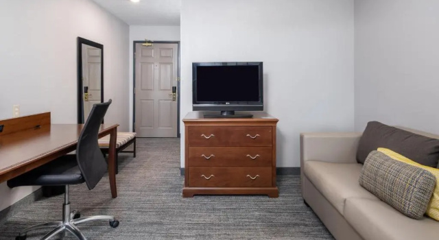 Двухместный люкс c 1 комнатой Country Inn & Suites by Radisson, Toledo, OH