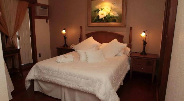 Hotel Pousada Florença, Забронировать Отель Грамаду 