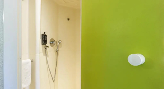 Трёхместный номер Standard B&B HOTEL Châteauroux A20 L'Occitane