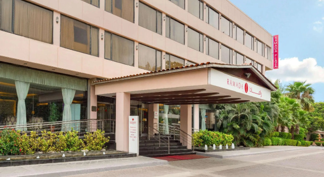 Номер Standard Ramada Plaza by Wyndham Karachi Airport Hotel
