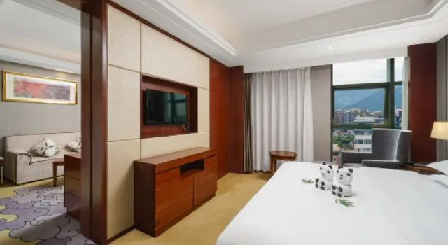 Люкс Business Rezen Kingtown Hotel (Chongqing Liangping)