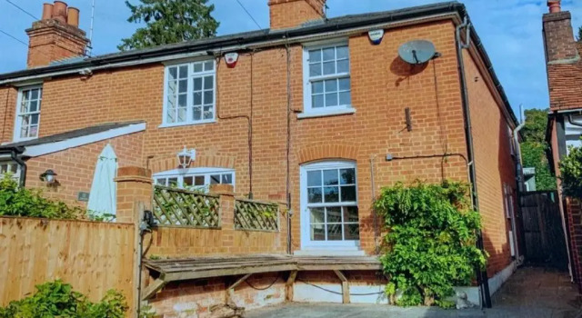 Stunning 2 bedroom cottage with Garden Office, Забронировать Дом для отпуска Коттеджи Беркшир, Коттедж