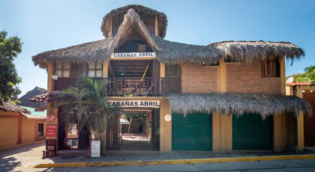 Cabañas Abril, Rezerwuj Hotel Mazunte Oaxaca, w pobliżu Rinconcito Beach