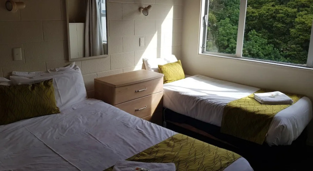 Апартаменты с 2 комнатами с видом на бассейн Aloha Seaview Resort Motel