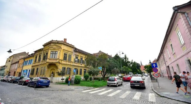 Thalia Apartment